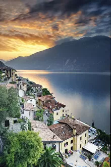 Images Dated 25th May 2017: Italy. Lombardy. Brescia district. Lake Garda. Limone sul Garda