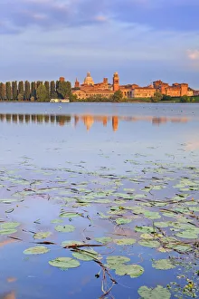 Italy, Lombardy, Mantova district, Mantua, View towards the town and Lago Inferiore