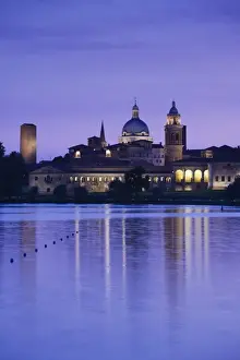 Italy, Lombardy, Mantua, town view and Palazzo Ducale from Lago Inferiore