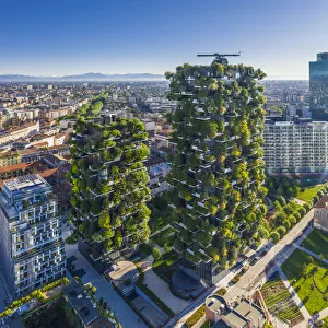 Italy, Lombardy, Milan, Gae Aulenti Square (arch. Cesar Pelli