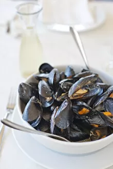 Images Dated 18th October 2012: Italy, Marche, Ancona district, Parco del Conero, mussels