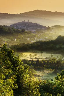 Images Dated 21st June 2018: Italy, Marche. Macerata district. Sarnano
