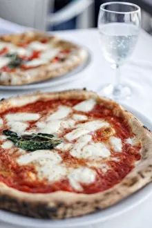 Campania Gallery: Italy, Naples, Borgo Marinaro, Pizza Margherita