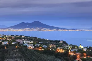 Images Dated 27th November 2012: Italy, Naples, view of Naples, Posillipo town and Mt. Vesuvius