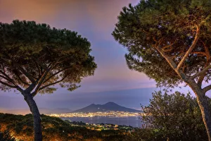Images Dated 27th November 2012: Italy, Naples, view of Naples, Posillipo town and Mt. Vesuvius