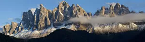 Images Dated 28th June 2011: Italy, near Bolzano, Val di Funes, St. Magdalena and Dolomites