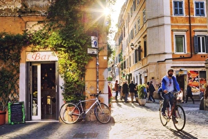 Bicycle Gallery: Italy, Rome, Trastevere street