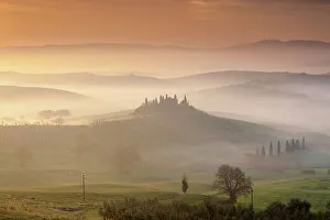 Images Dated 6th September 2022: Italy, Tuscany, Crete landscape, estate near San Quirico d Orcia