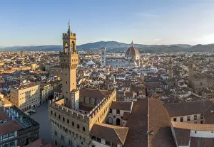 Italy, Tuscany, Florence, Palazzo Vecchio and Santa Maria del Fiore Cathedral