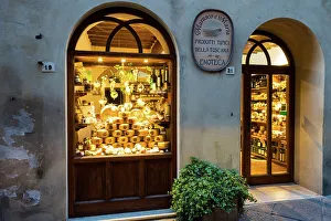 Pienza Town Prints: Italy, Tuscany, Pienza town