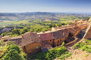 Italy, Tuscany, Siena district, Val di Chiana, Montepulciano, view from ramparts