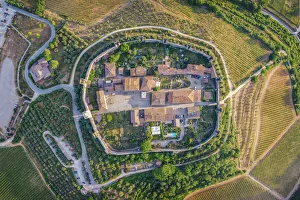 Images Dated 12th February 2021: Italy, Tuscany, Siena, Monteriggioni walled town