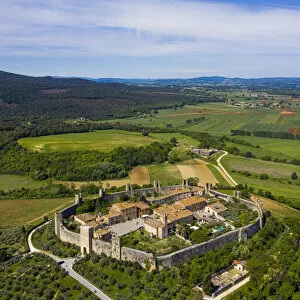 Images Dated 20th June 2019: Italy, Tuscany, Val d Elsa, Monteriggioni