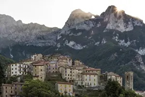 italy, Tuscany, a view towards the village Pruno and the monte forato (mountain with