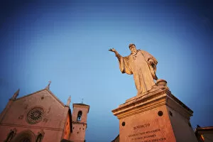 Images Dated 23rd January 2012: Italy, Umbria, Perugia district, Monti Sibillini National Park, Norcia, Piazza San