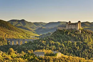 Italy, Umbria, Perugia district, Spoleto, Rocca Albornoz and Ponte delle Torri
