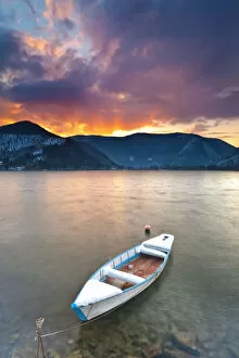 Images Dated 16th May 2012: Italy, Umbria, Terni district, Piediluco Lake