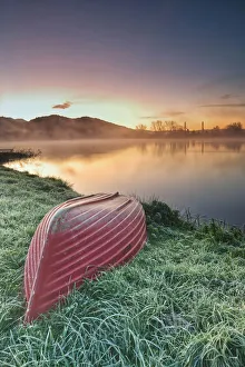 Images Dated 18th August 2021: Italy, Umbria, Terni district, Piediluco Lake