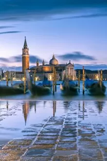 Images Dated 18th November 2014: Italy, Veneto, Venice. High tide coming to Riva degli Schiavoni at dawn