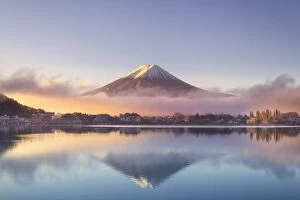 Images Dated 10th November 2014: Japan, Fuji - Hakone - Izu National Park, Mt Fuji and Kawaguchi Ko Lake