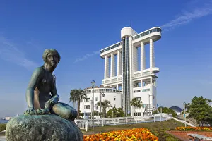 Images Dated 10th January 2013: Japan, Honshu, Aichi, Nagoya, Nagoya Port, Nagoya Port Building
