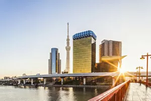 Images Dated 18th January 2016: Japan, Honshu, Tokyo, Asakusa, Sumida River and Tokyo Sky Tree