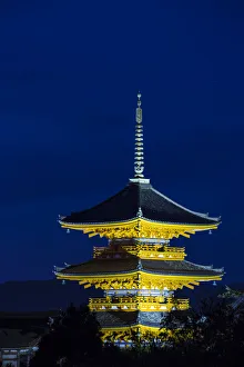 Japan, Kyoto, Higashiyama District, Kiyomizu-dera Temple, Three-storied Pagoda
