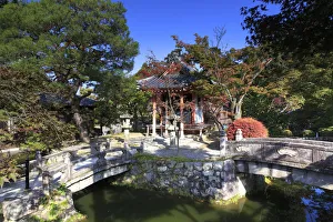 Images Dated 7th March 2018: Japan, Kyoto, Kiyomizu-dera temple, Main Gate