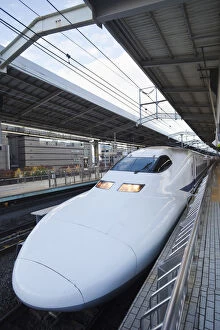 Images Dated 25th January 2011: Japan, Kyoto Station, Shinkansen Train