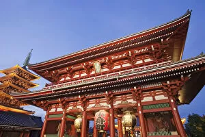 Images Dated 25th January 2011: Japan, Tokyo, Asakusa, Asakusa Kannon Temple, Hozomon Gate