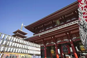 Images Dated 18th November 2010: Japan, Tokyo, Asakusa, Asakusa Kannon Temple, Hozomon Gate