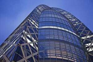 Japan, Tokyo, Shinjuku, Mode Gakuin Cocoon Tower, Architect Tange Associates