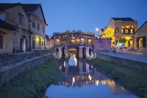 Hoi An Prints: Japanese Bridge at dusk, Hoi An (UNESCO World Heritage Site), Quang Ham, Vietnam