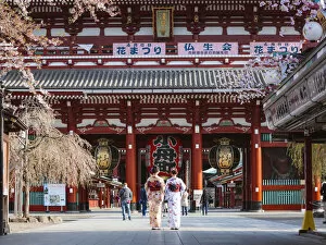 Shrine Collection: Japanese women with traditional kimono, Asakusa, Tokyo, Japan (MR)