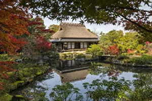Jardin Isuien Tea House in Autumn, Nara, Kansai, Japan