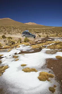 Images Dated 14th November 2012: Jeep on the Altiplano, Potosi Department, Bolivia