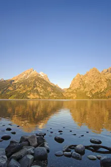 Jenny Lake and Teton Mountain Range, Grand Teton National Park, Wyoming, USA Jenny Lake and Teton Mountain Range, Grand Teton National Park, Wyoming, USA