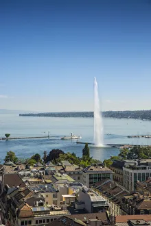 Jet d eau on Lake Geneva and city skyline, Geneva, Switzerland