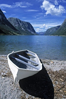 Sc Andinavian Gallery: Jolstravatnet Fjord
