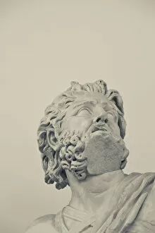 Images Dated 21st September 2011: Jordan, Amman, The Citadel, National Archealogical Museum, Roman statue
