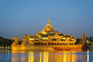 Gold Gallery: Karaweik Palace on Kandawgyi Lake at night, Yangon, Yangon Region, Myanmar, Yangon