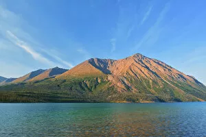 Northern Canada Collection: Kathleen Lake, Kluane Ranges, the easternmost of the St Elias Mountains. Kluane National Park Yukon