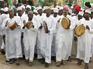 Moslem Gallery: Kenya. A joyful Muslim procession during Maulidi, the celebration of Prophet Mohammeds birthday
