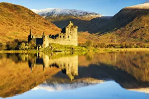 Images Dated 5th November 2017: Kilchurne Castle Reflecting in Loch Awe, Argyll & Bute, Scotland