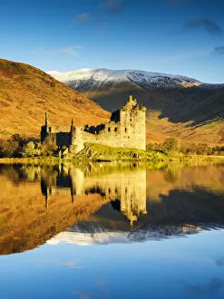 Images Dated 5th November 2017: Kilchurne Castle Reflecting in Loch Awe, Argyll & Bute, Scotland