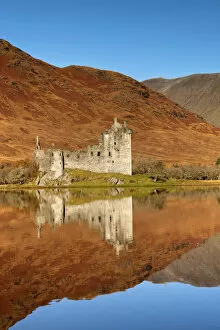 Images Dated 30th November 2016: Kilchurne Castle Reflecting in Loch Awe, Strathclyde Region, Scotland