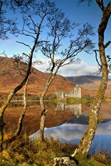 Images Dated 29th November 2016: Kilchurne Castle Reflecting in Loch Awe, Strathclyde Region, Scotland