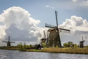 Waterside Prints: Kinderdijk, windmills in Holland, world heritage site