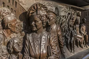 Images Dated 31st March 2020: King George VI and Queen Elizabeth Memorial, bas relief, London, England