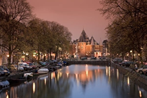 Kloveniers Burgwal canal and Waag Historic building